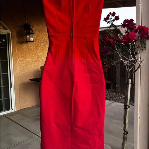 RockSteady Red Ruched Sweetheart Midi Dress - Picture 2 of 4